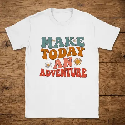 T-Shirt Retro Adventure Vintage Groovy Style Motif Colorful Text Distressed Look Flowers Sun